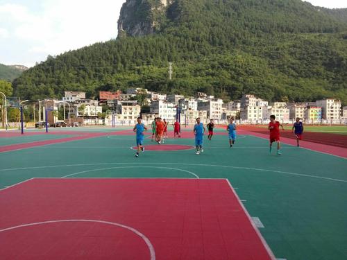 黔江区马喇初级中级校