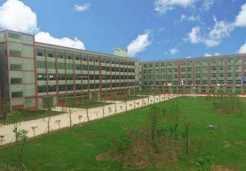 綦江县古南镇创新学校