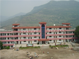 重庆市万州区长岭初级中学