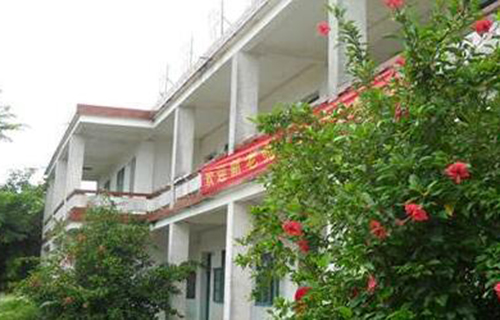 重庆市长寿区双龙镇初级中学校
