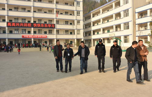 万源市石塘乡中学校