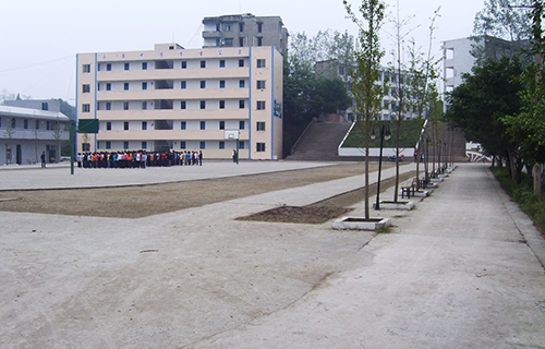 潼南县塘坝镇初级中学校