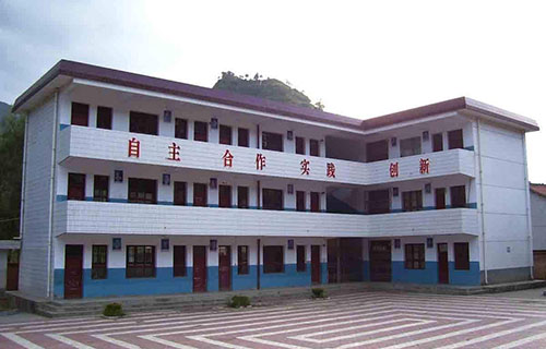 开阳县马场镇中学