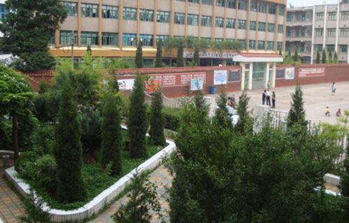毕节市第六中学