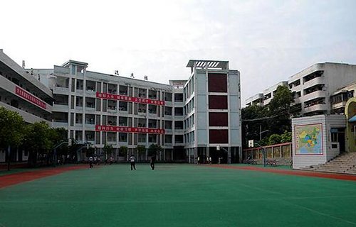 江津市西湖镇初级中学校