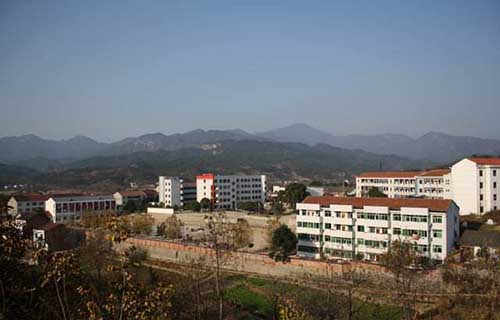 毕节市小吉场镇中学