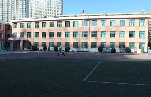 三台县北坝镇北坝中学校
