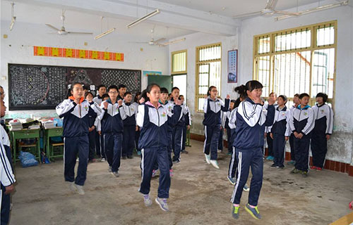三台县星火初级中学校