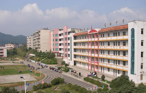 麻江县麻江中学