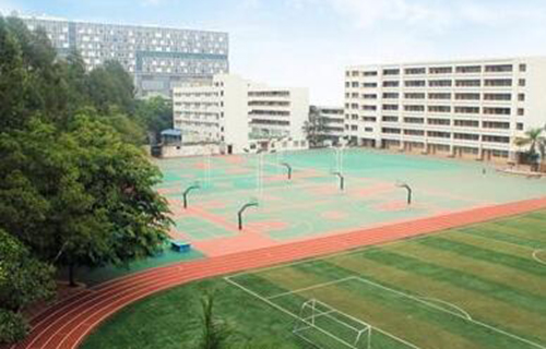 重庆市黔江区人民中学校