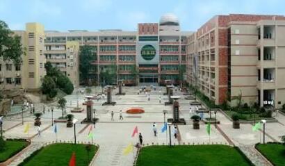 红塔石林育才学校