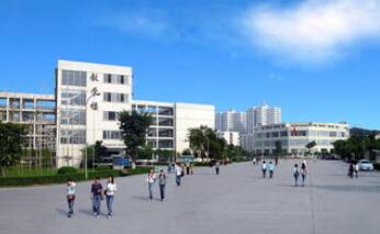 四川省外语学院成都外国语学校