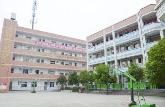 内江铁路中学