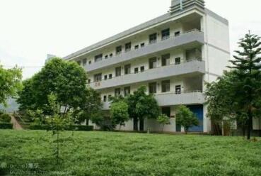大竹县庙坝中学