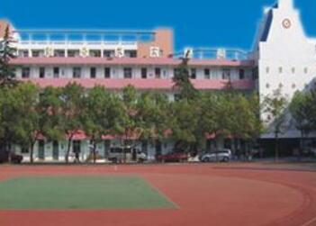 阆中市洪山中学