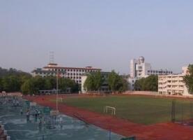 阆中市柏桠中学