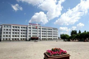 阳高三中