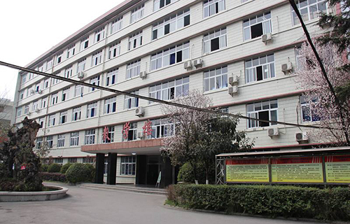 四川省中江县东北镇坭金中学