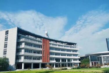 金陵高级中学