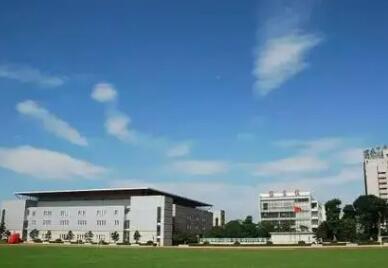 余姚市高风中学