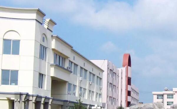新民市第一高级中学